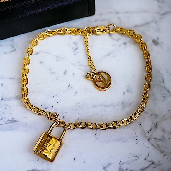 Gold Lock Key Luxury Bracelet, Dainty, Delicate, Chain Link, Gift for Mom - Picture 1 of 5